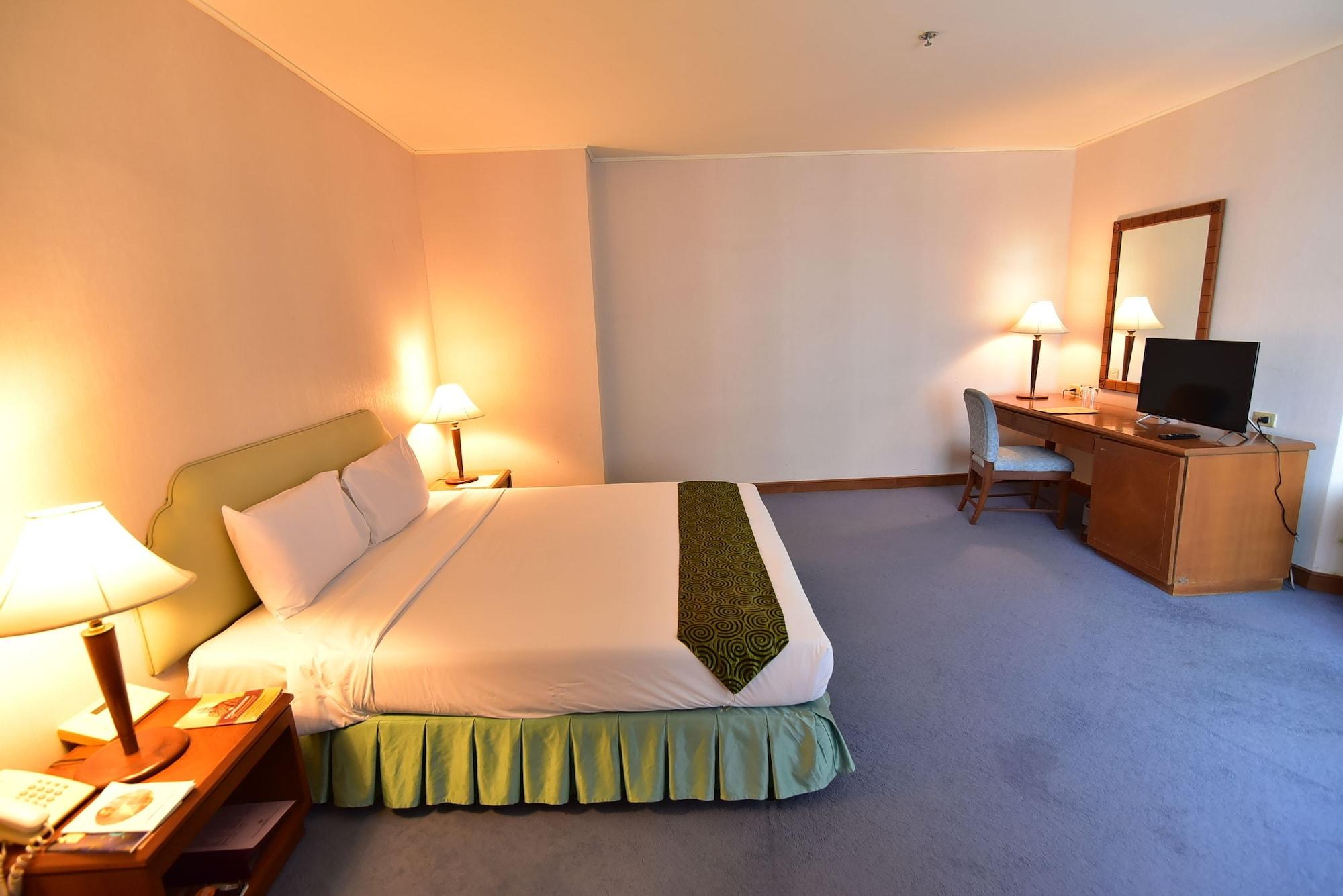 Thumrin Thana Hotel Trang Luaran gambar