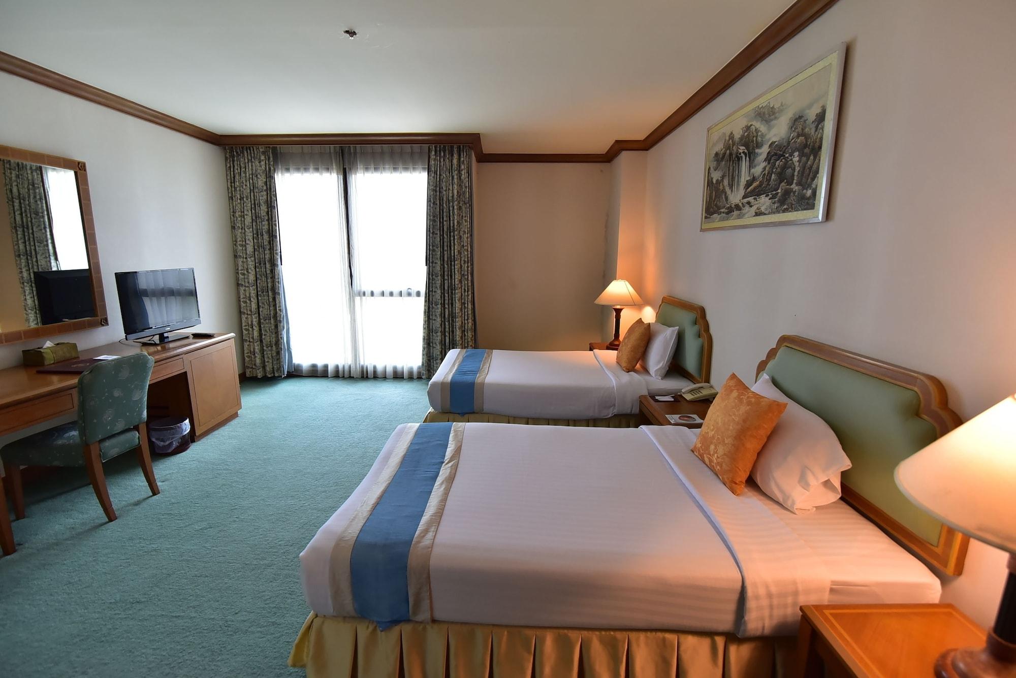 Thumrin Thana Hotel Trang Luaran gambar