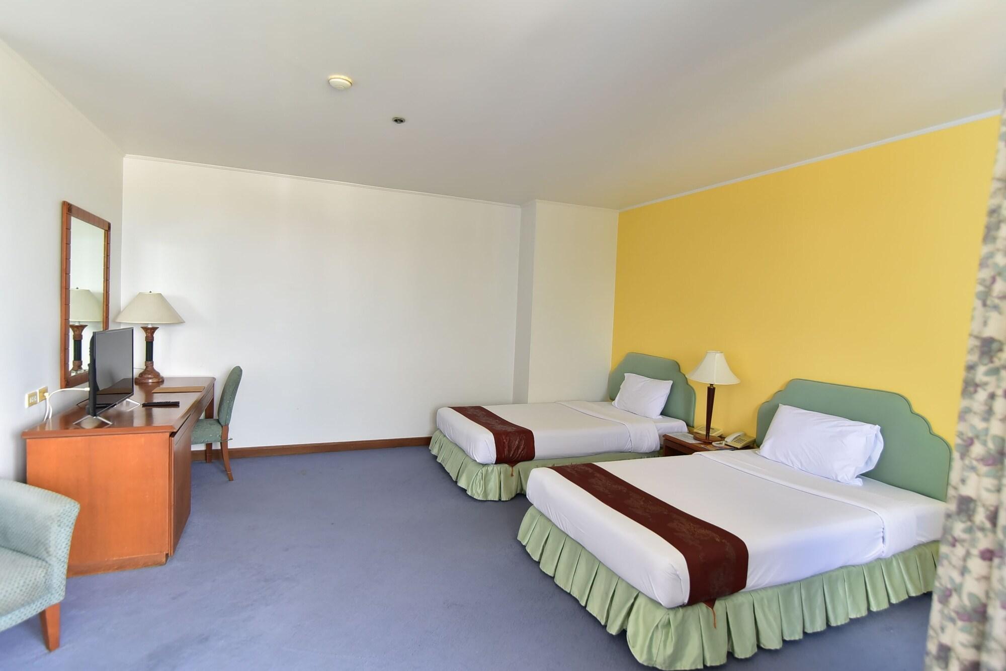 Thumrin Thana Hotel Trang Luaran gambar