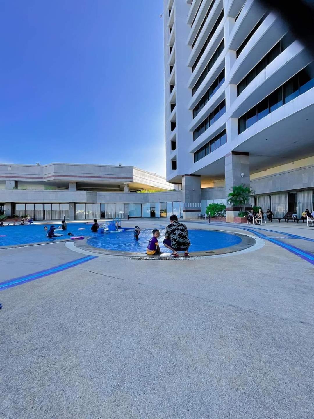 Thumrin Thana Hotel Trang Luaran gambar