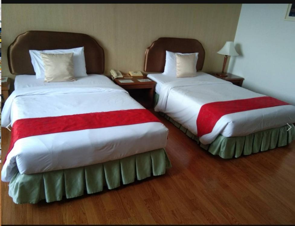 Thumrin Thana Hotel Trang Bilik gambar