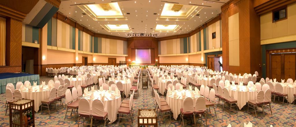 Thumrin Thana Hotel Trang Luaran gambar
