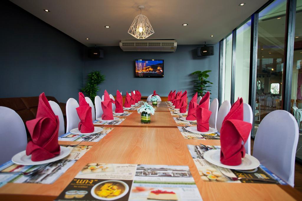 Thumrin Thana Hotel Trang Luaran gambar